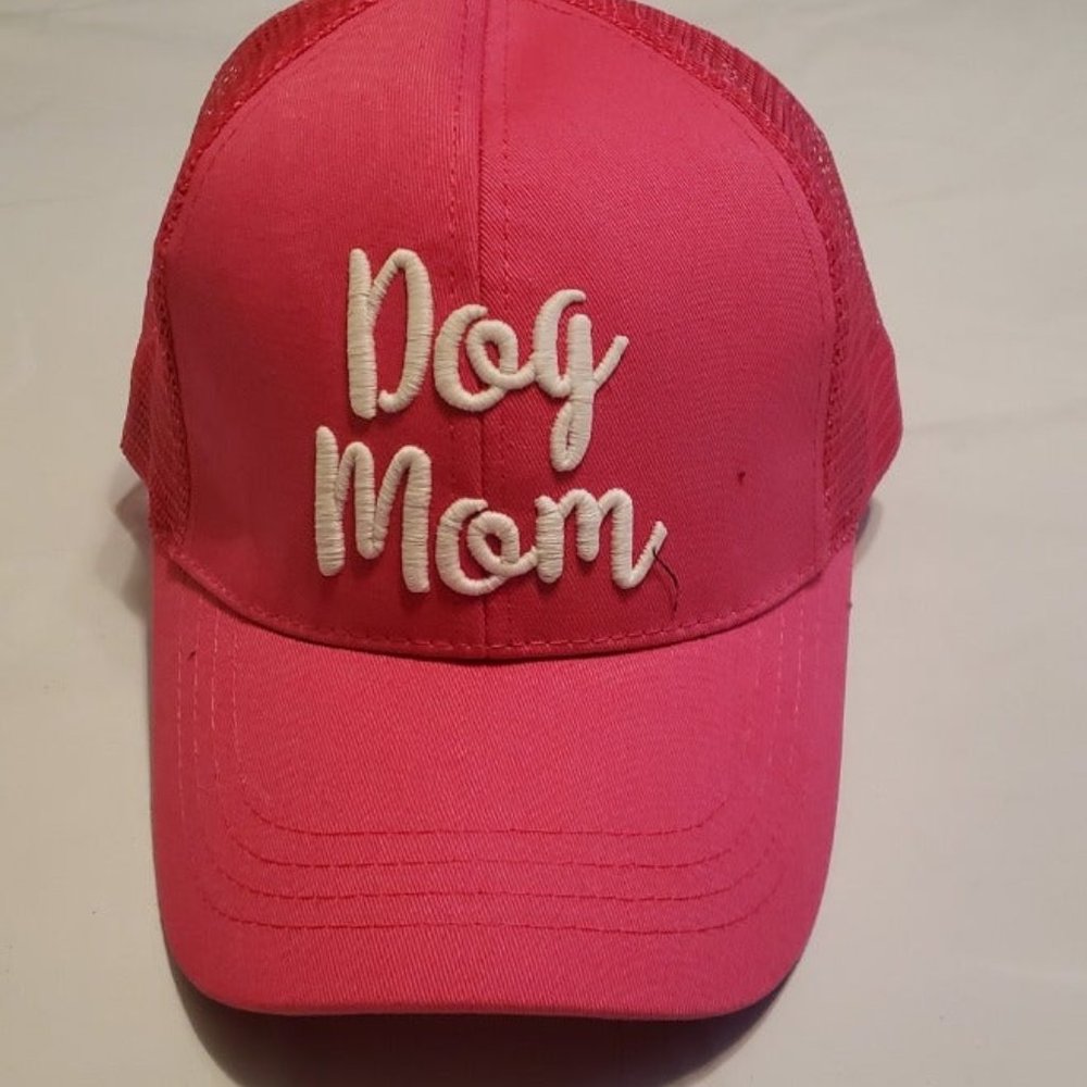 Pink "Dog Mom" Cap/ Color Changing